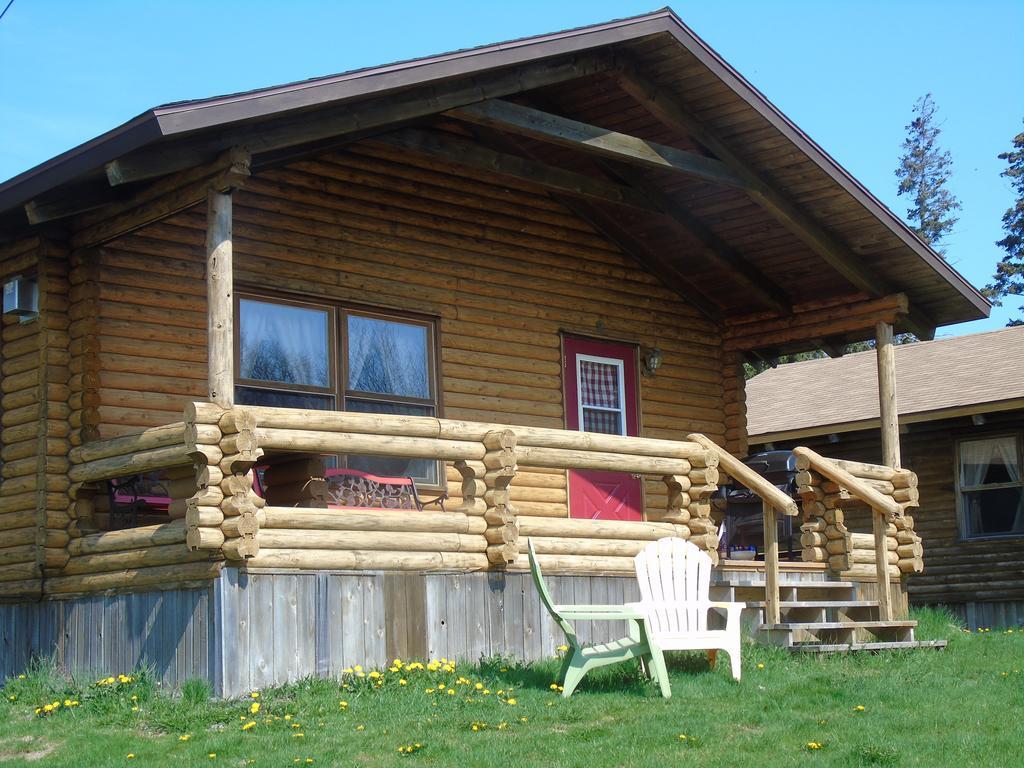 Cajun Cedar Log Cottages Margaree Forks Zewnętrze zdjęcie