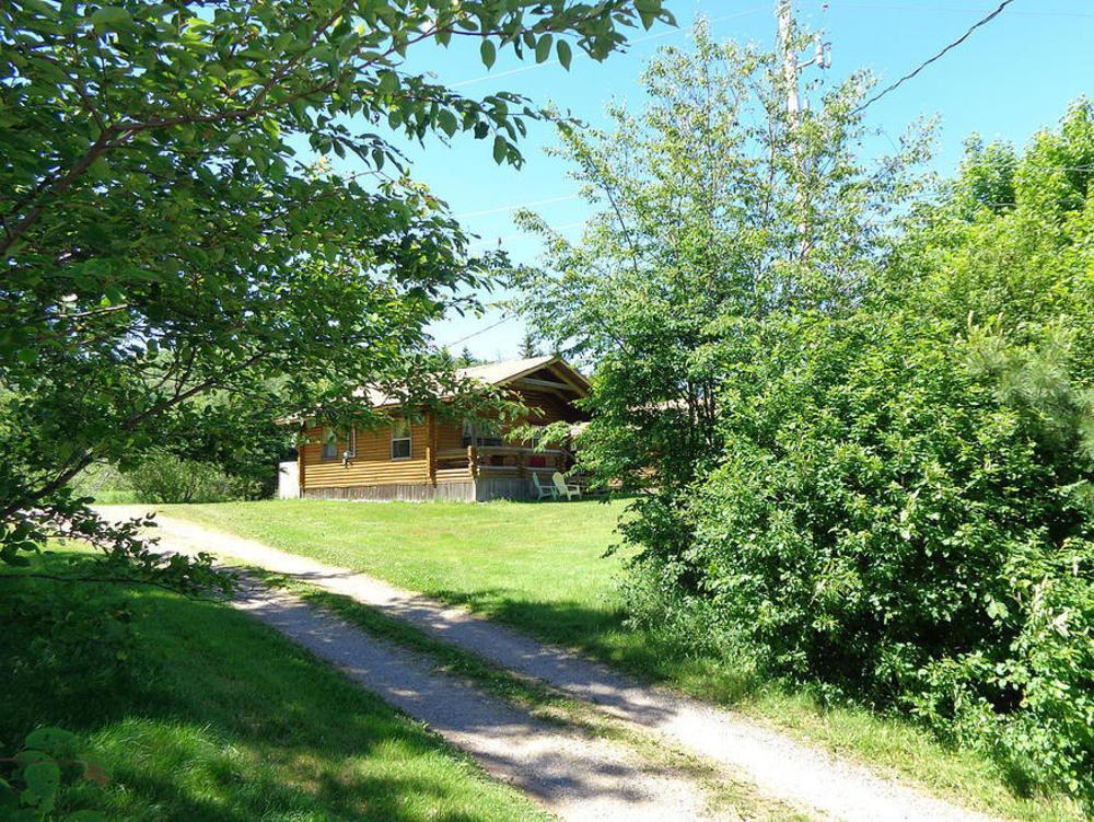 Cajun Cedar Log Cottages Margaree Forks Zewnętrze zdjęcie
